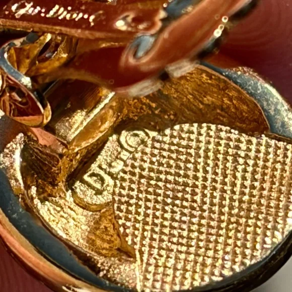 Dior VTG 90s D-I-O-R logo letter charm clip earrings, gold plated/crystals, EUC - Picture 9 of 13